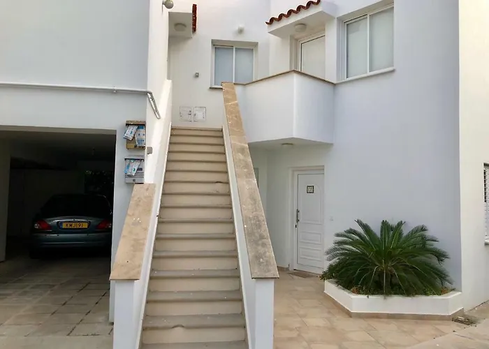 Yiallos Village C107 * Lárnaca